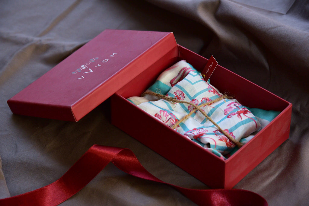 Buy Aqua and red floral Printed Pure Silk Scarf and Pocket Square Gift Set