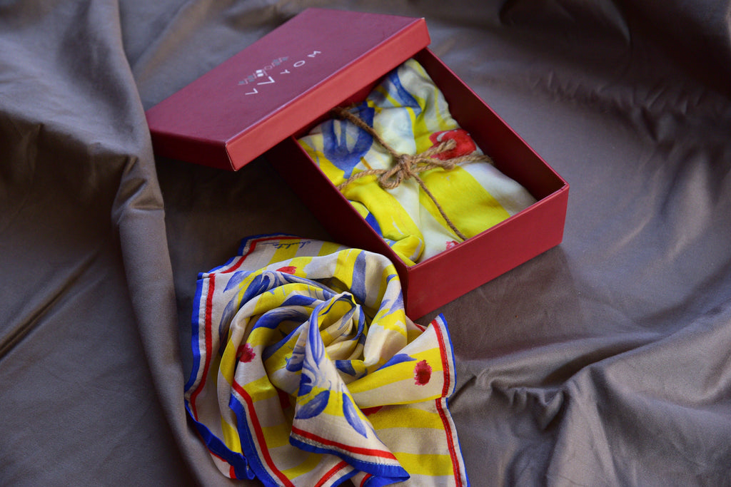 Eclectic Primary colour florals Printed Pure Silk Scarf and Pocket Square Gift Set