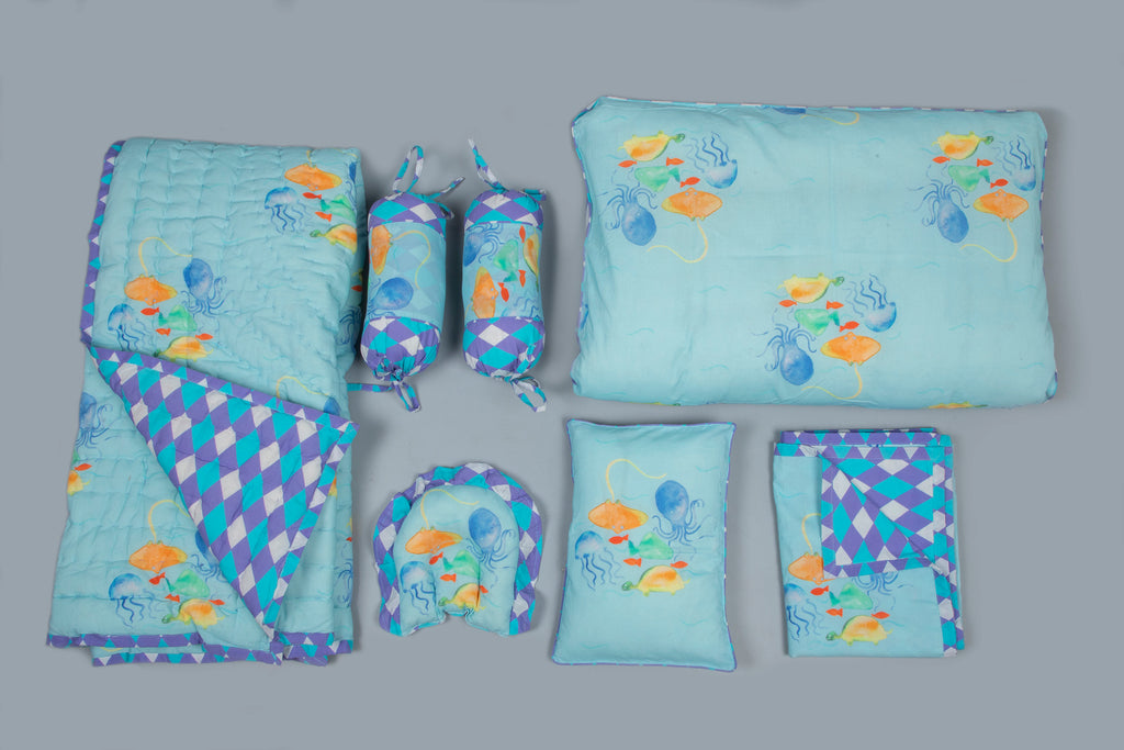 Bue Underwater Printed Baby Bedding Set Of 7 Pcs