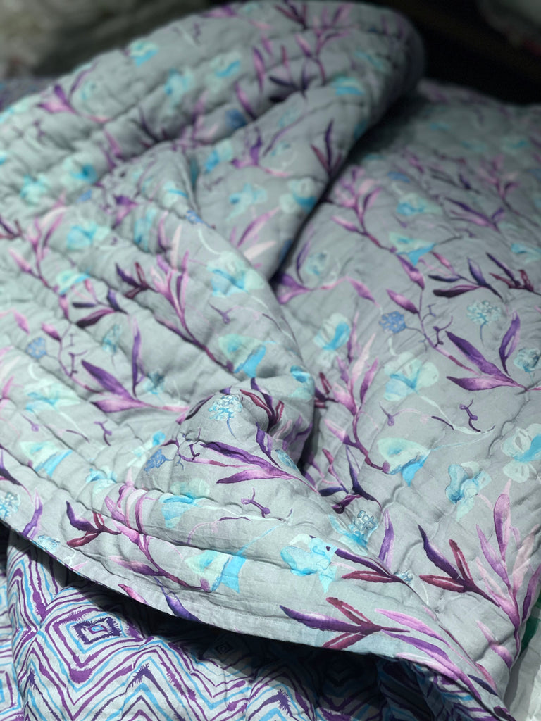 Blue Tulip Garden Printed Cotton Quilt