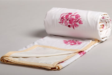 White and Pink Delicate Motif Printed Duvet / Dohar 103W